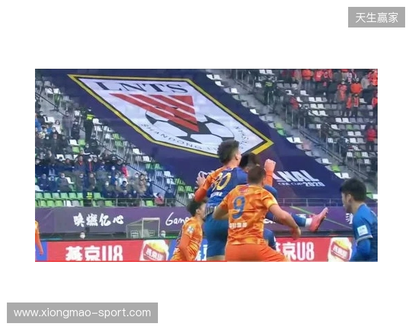 博主:国安下午集结韩佳奇现身,个别球员已从基地搬走私人物品